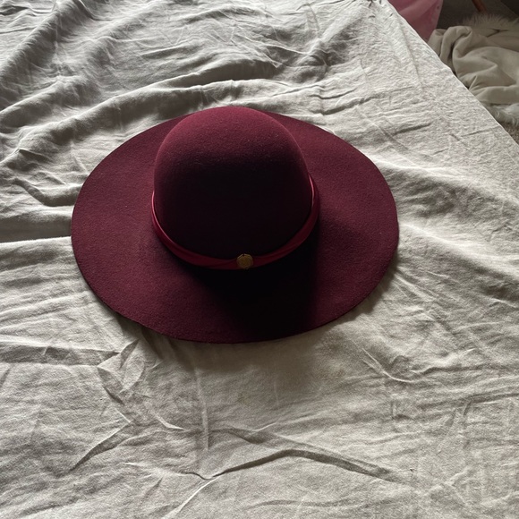 hat - Picture 2 of 3